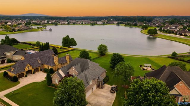 1 Knobcone Lane, Huntsville, AL 35824
