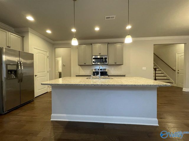 1 Knobcone Lane, Huntsville, AL 35824