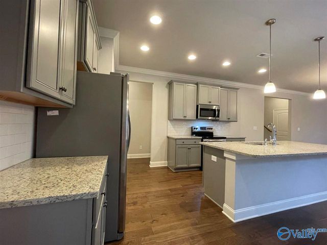 1 Knobcone Lane, Huntsville, AL 35824