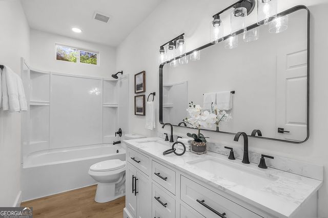 422 W 42Nd Street, Savannah, GA 31401