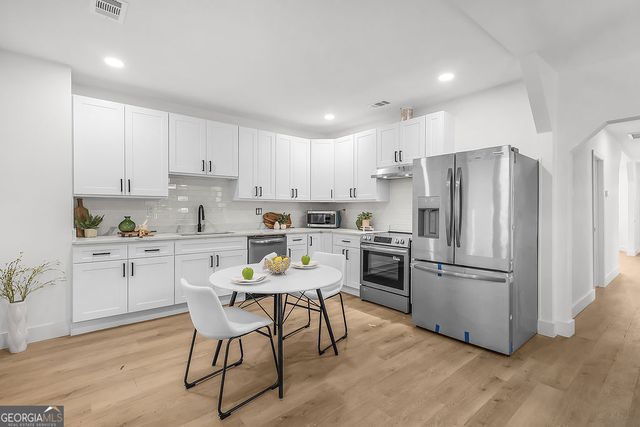 422 W 42Nd Street, Savannah, GA 31401