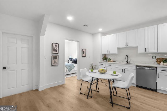 422 W 42Nd Street, Savannah, GA 31401