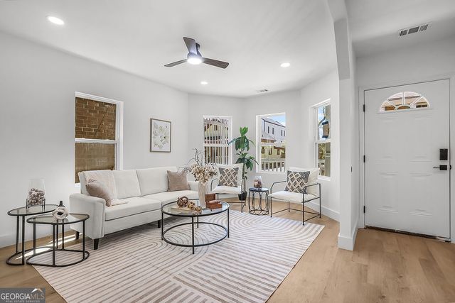 422 W 42Nd Street, Savannah, GA 31401