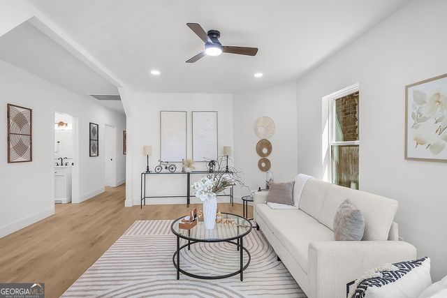 422 W 42Nd Street, Savannah, GA 31401