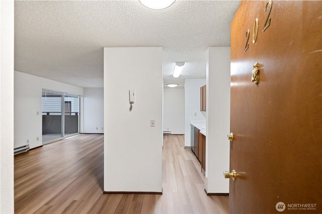 2318 Yale Avenue E, Seattle, WA 98102