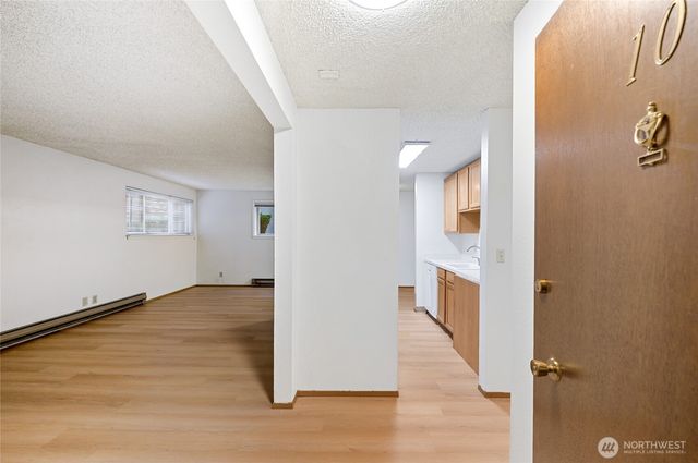 2318 Yale Avenue E, Seattle, WA 98102
