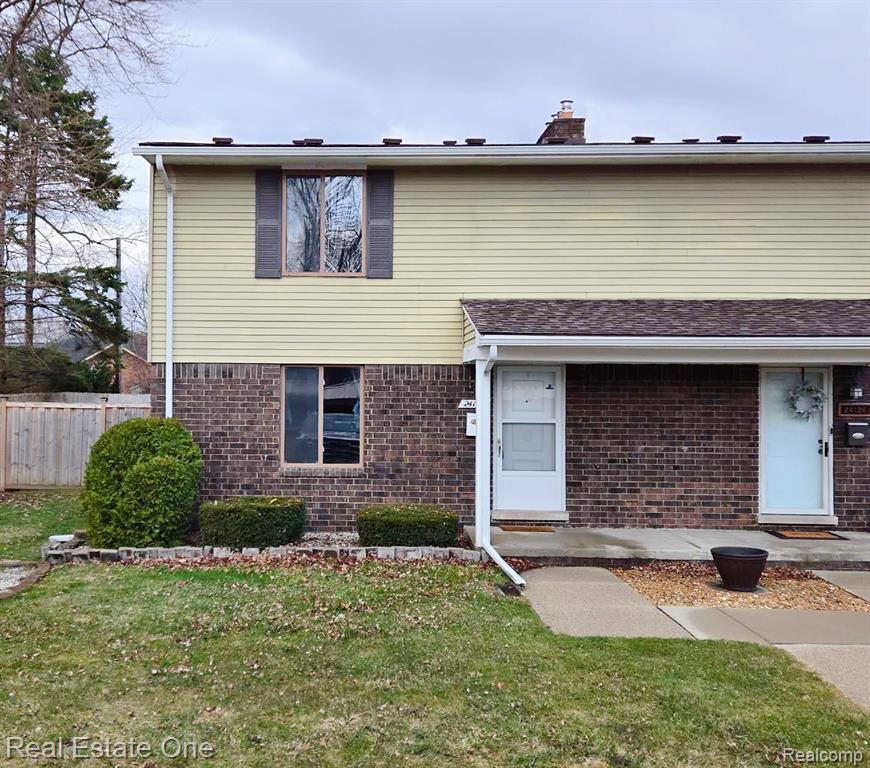 24128 Quad Park Lane, Clinton Township, MI 48035