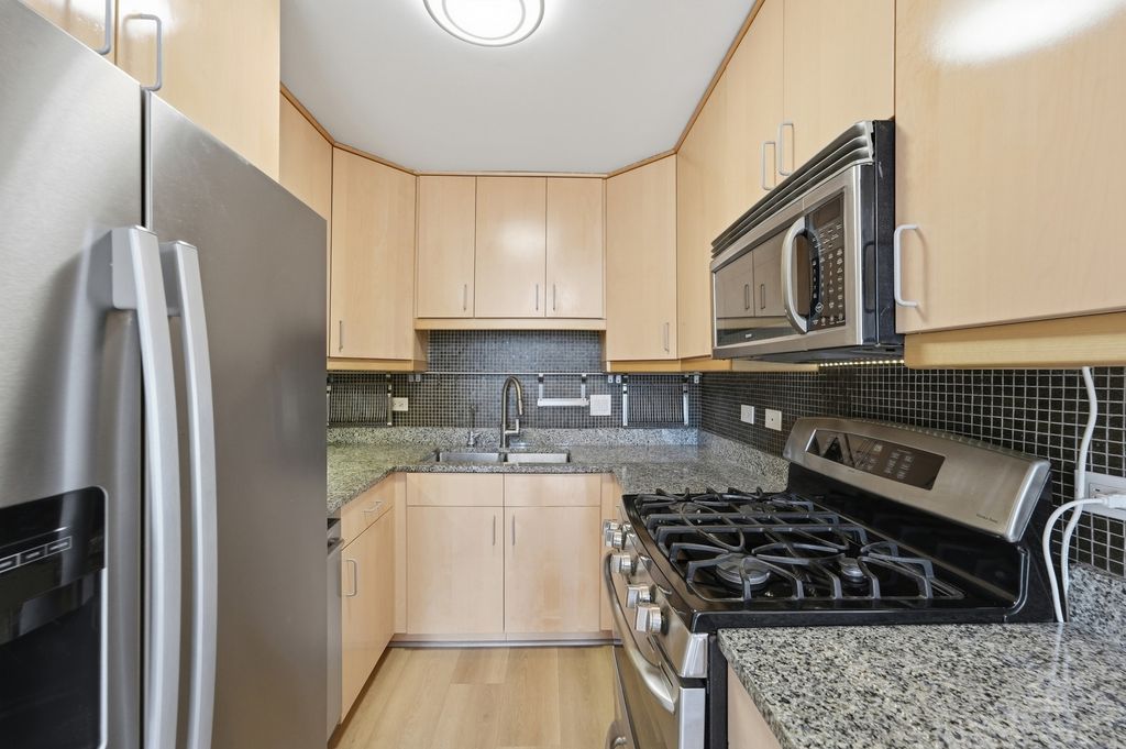 1243 Ranch View Court, Buffalo Grove, IL 60089 — photo 4