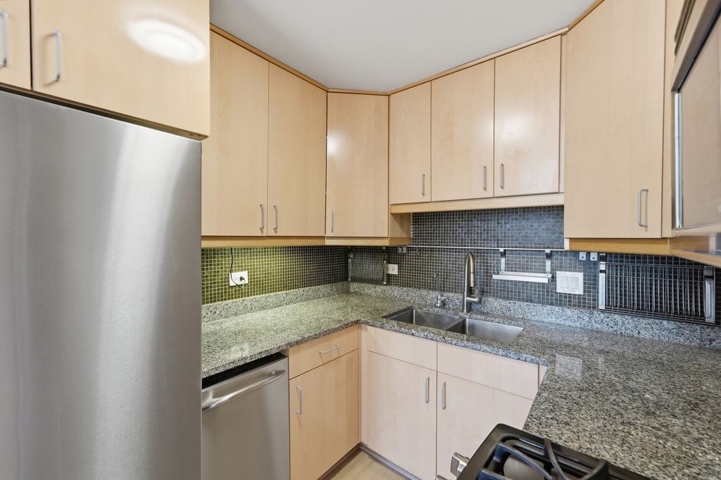 1243 Ranch View Court, Buffalo Grove, IL 60089 — photo 5