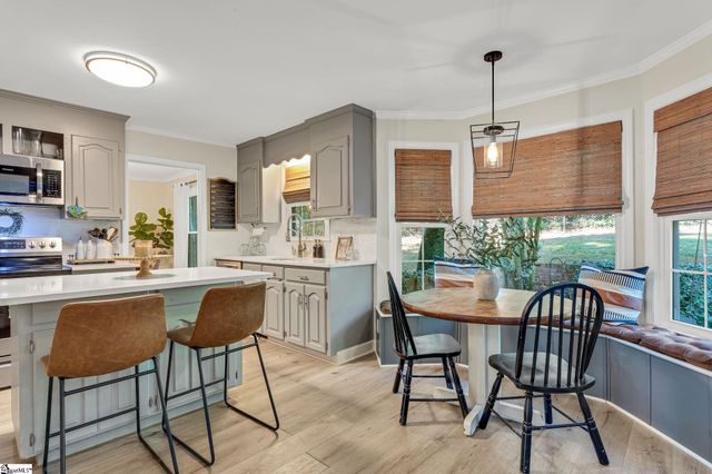 15 Crosswinds Way, Greer, SC 29650