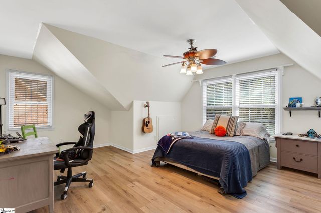 15 Crosswinds Way, Greer, SC 29650