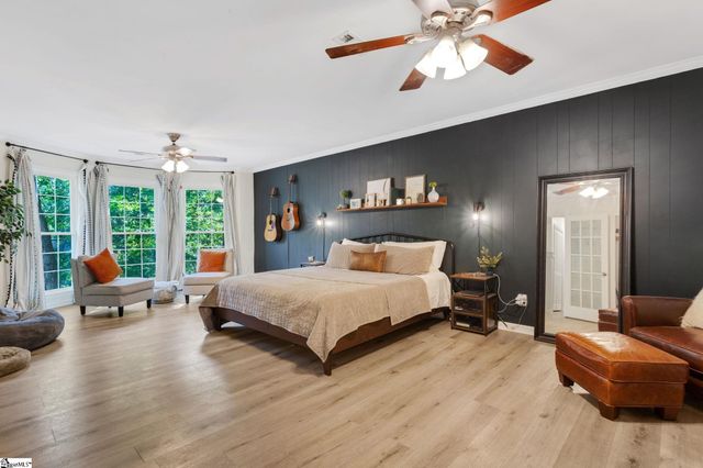 15 Crosswinds Way, Greer, SC 29650