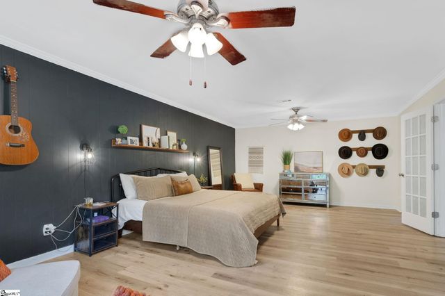 15 Crosswinds Way, Greer, SC 29650