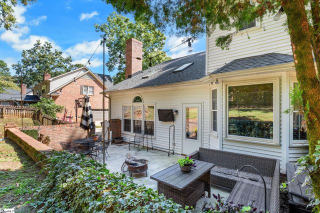 15 Crosswinds Way, Greer, SC 29650