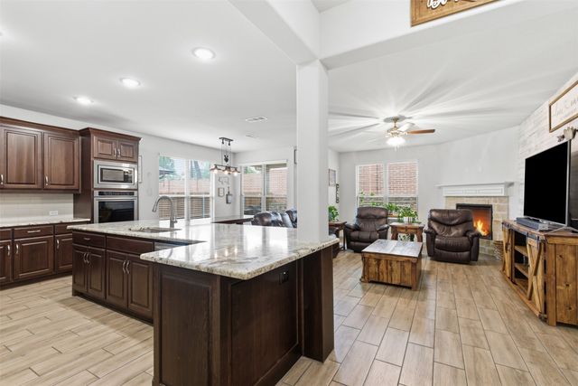 4852 Nickeldale Court, Fort Worth, TX 76244