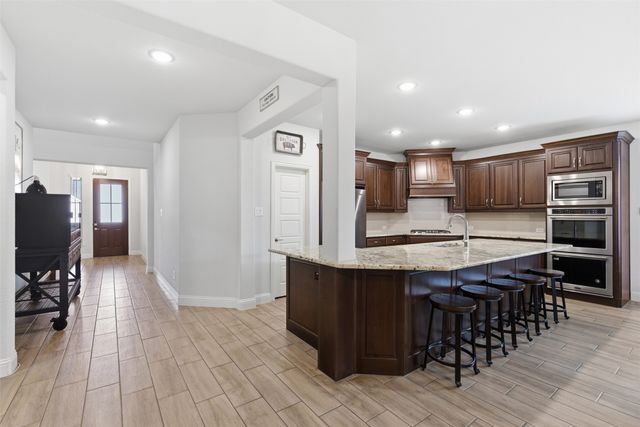 4852 Nickeldale Court, Fort Worth, TX 76244