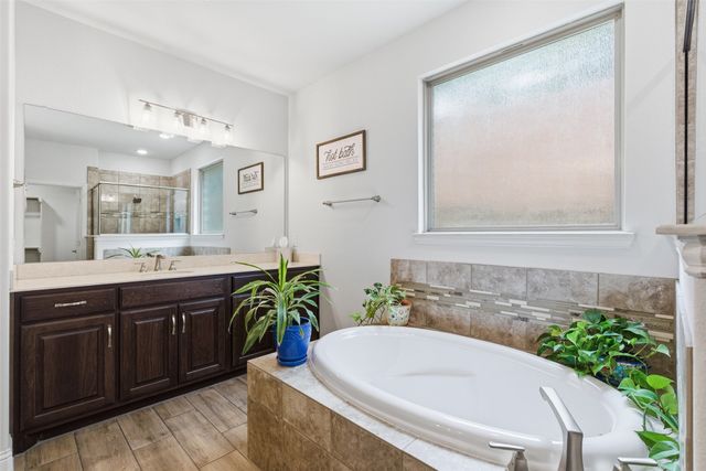 4852 Nickeldale Court, Fort Worth, TX 76244