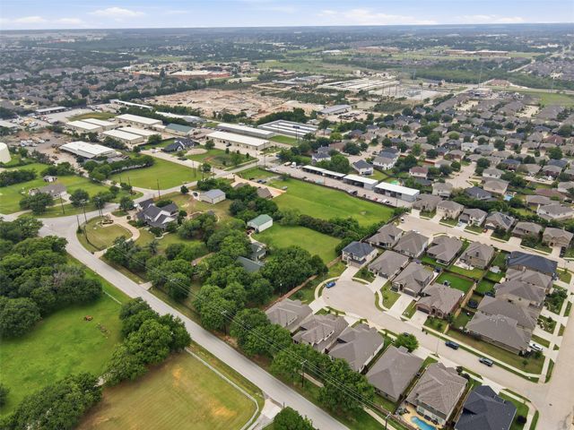 4852 Nickeldale Court, Fort Worth, TX 76244