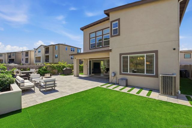 8201 Rose Quartz, San Diego, CA 92126