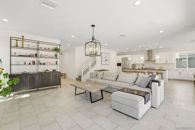 8201 Rose Quartz, San Diego, CA 92126