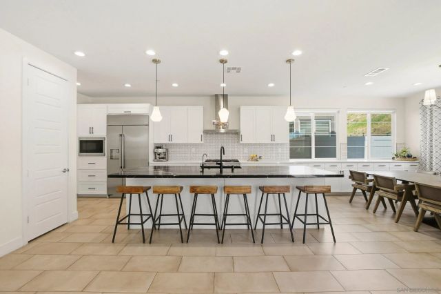 8201 Rose Quartz, San Diego, CA 92126