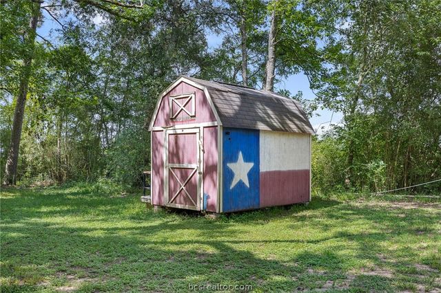 5092 Old Wagon Lane, Richards, TX 77873