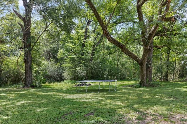 5092 Old Wagon Lane, Richards, TX 77873