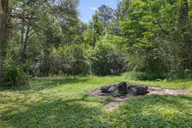 5092 Old Wagon Lane, Richards, TX 77873
