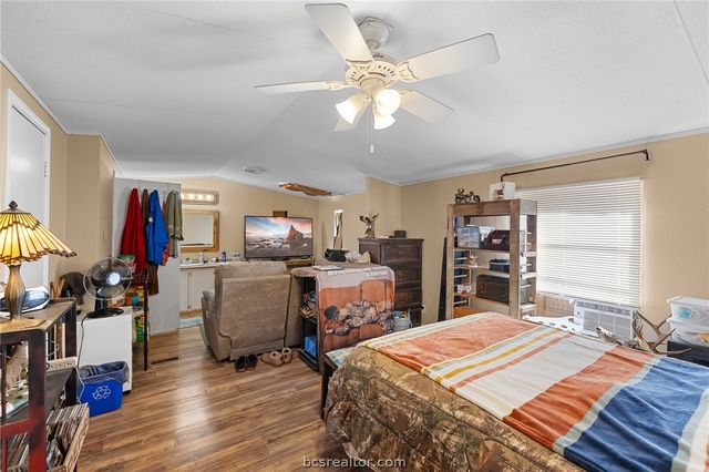 5092 Old Wagon Lane, Richards, TX 77873