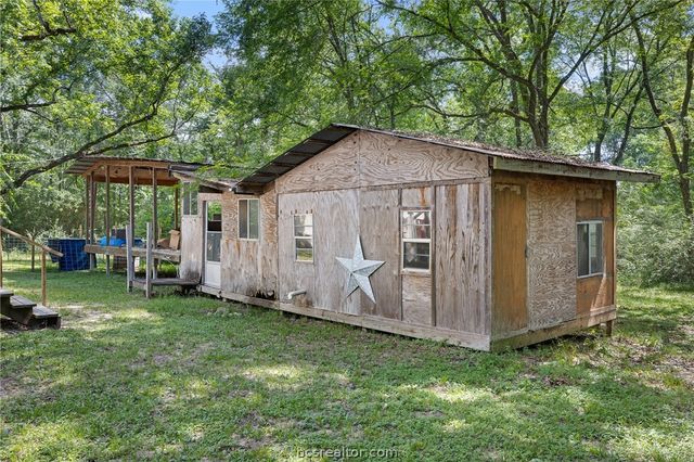5092 Old Wagon Lane, Richards, TX 77873