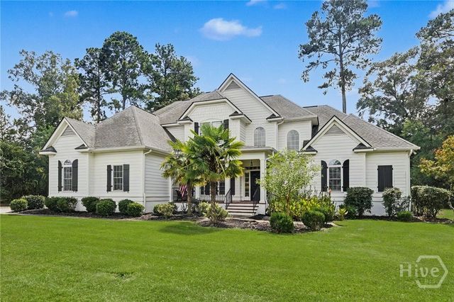 24 Oakcrest Drive E, Savannah, GA 31405