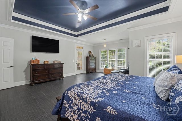 24 Oakcrest Drive E, Savannah, GA 31405