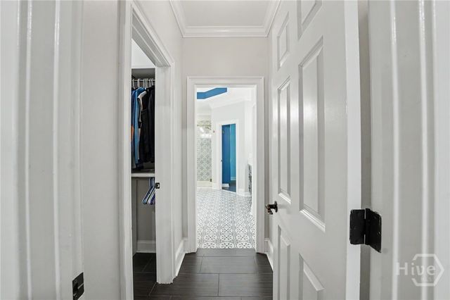 24 Oakcrest Drive E, Savannah, GA 31405