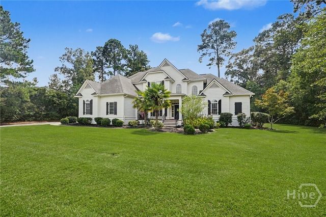 24 Oakcrest Drive E, Savannah, GA 31405