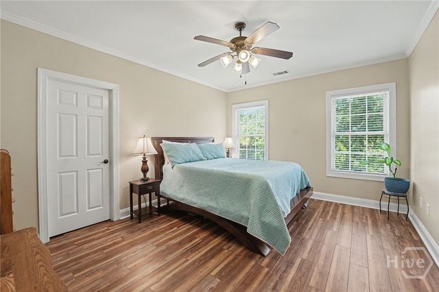 24 Oakcrest Drive E, Savannah, GA 31405