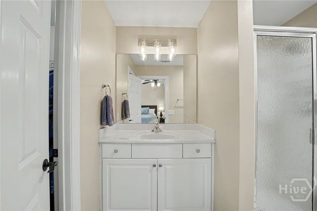 24 Oakcrest Drive E, Savannah, GA 31405