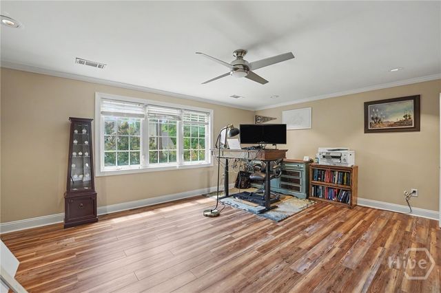 24 Oakcrest Drive E, Savannah, GA 31405