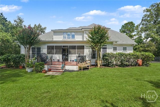 24 Oakcrest Drive E, Savannah, GA 31405