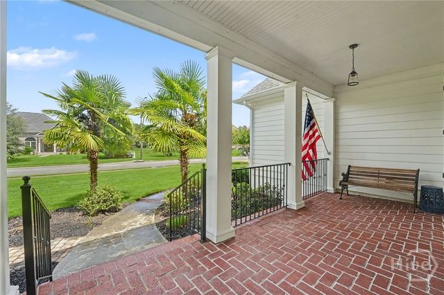 24 Oakcrest Drive E, Savannah, GA 31405