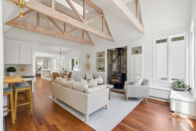 365 Pennsylvania Avenue, Los Gatos, CA 95030