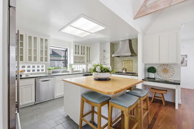 365 Pennsylvania Avenue, Los Gatos, CA 95030