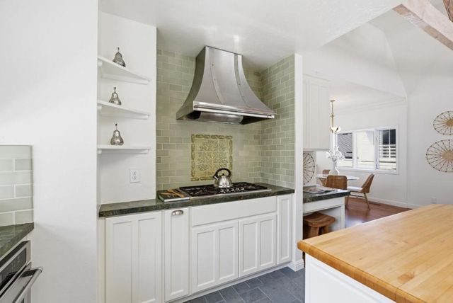 365 Pennsylvania Avenue, Los Gatos, CA 95030