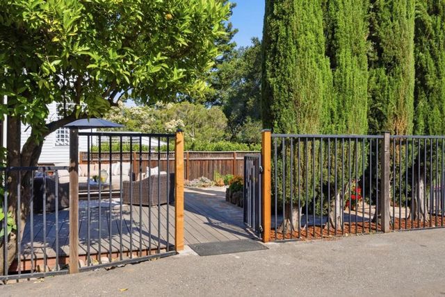 365 Pennsylvania Avenue, Los Gatos, CA 95030