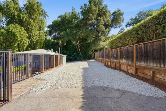 365 Pennsylvania Avenue, Los Gatos, CA 95030