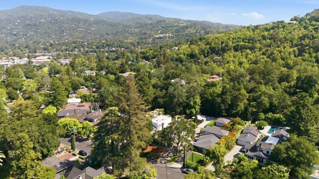 365 Pennsylvania Avenue, Los Gatos, CA 95030