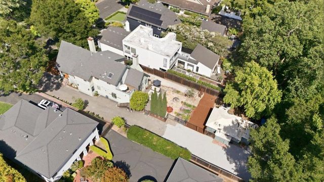 365 Pennsylvania Avenue, Los Gatos, CA 95030