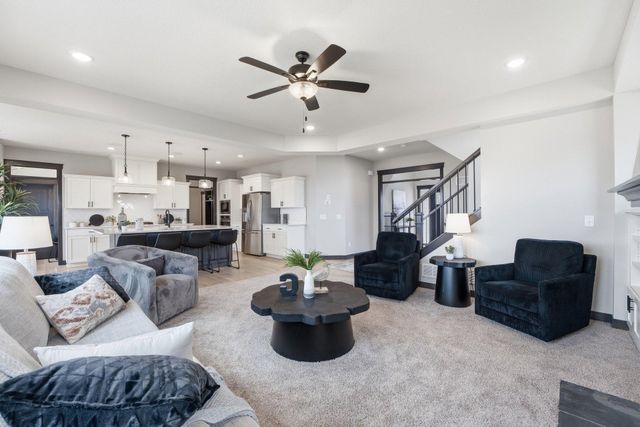 19796 Hamburg Avenue, Lakeville, MN 55044