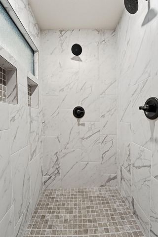 19796 Hamburg Avenue, Lakeville, MN 55044