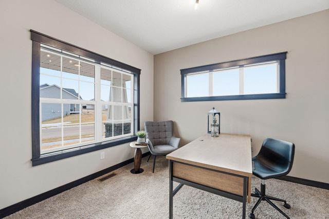 19796 Hamburg Avenue, Lakeville, MN 55044