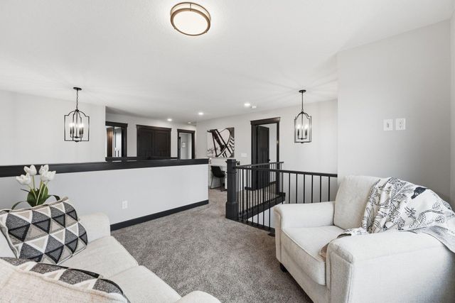 19796 Hamburg Avenue, Lakeville, MN 55044